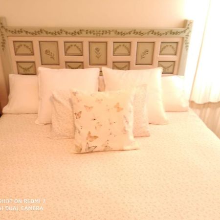 Apartamento Con Vistas Al Rio Guadalquivir En Triana, Sevilla Luaran gambar