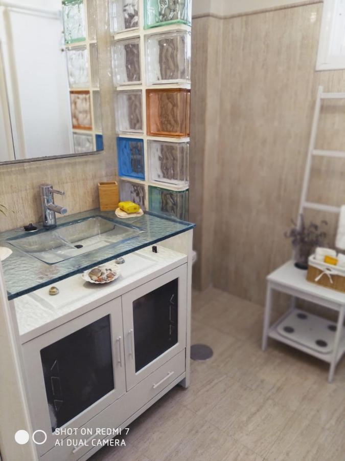 Apartamento Con Vistas Al Rio Guadalquivir En Triana, Sevilla Luaran gambar