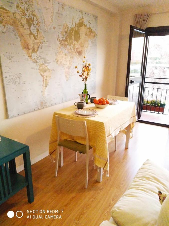 Apartamento Con Vistas Al Rio Guadalquivir En Triana, Sevilla Luaran gambar